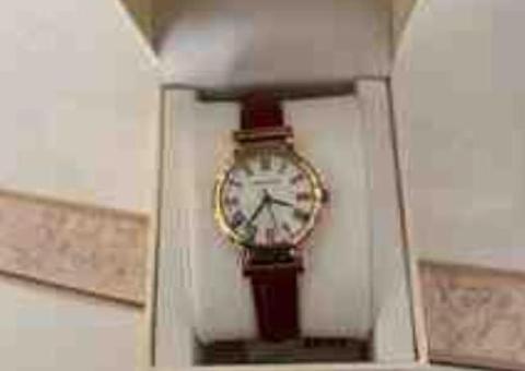 “Anne Klein” qol saatı